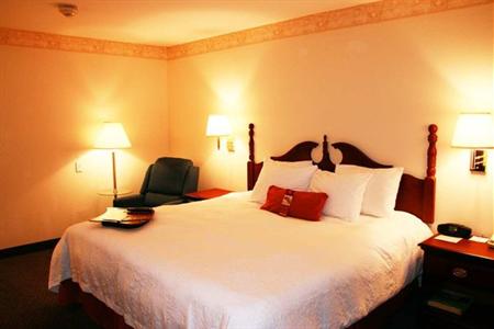 фото отеля Hampton Inn Cornelia