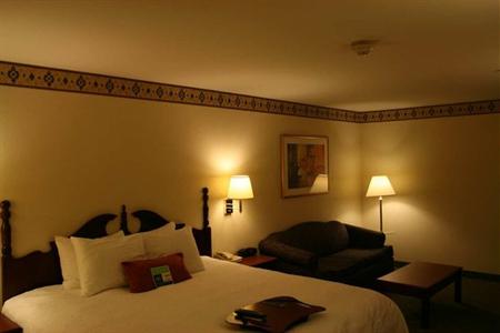 фото отеля Hampton Inn Cornelia