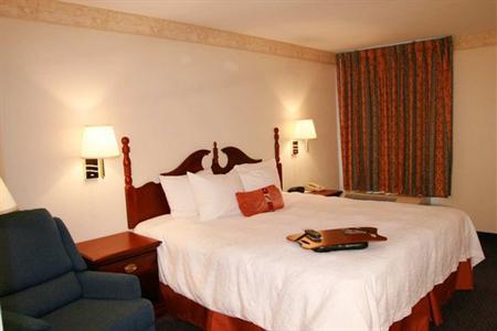 фото отеля Hampton Inn Cornelia