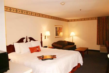фото отеля Hampton Inn Cornelia