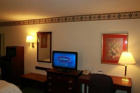 фото отеля Hampton Inn Cornelia