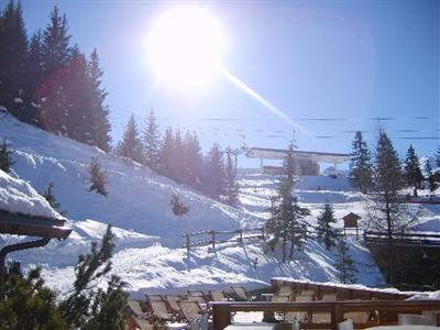 фото отеля Le Yeti Hotel Les Allues