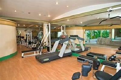 фото отеля Golden Coast Beach Hotel