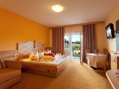 фото отеля Thermenhotel Puchas Plus Stegersbach