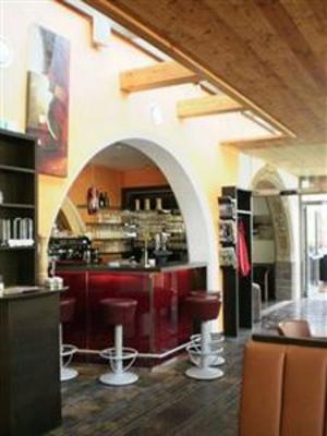 фото отеля Tyrolis Hotel