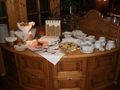 фото отеля Tyrolis Hotel