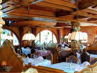 фото отеля Tyrolis Hotel