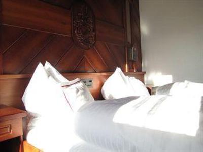 фото отеля Tyrolis Hotel
