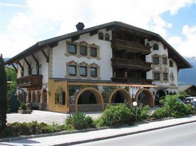 фото отеля Tyrolis Hotel