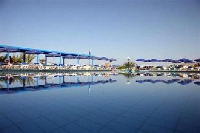 фото отеля Queens Bay Hotel
