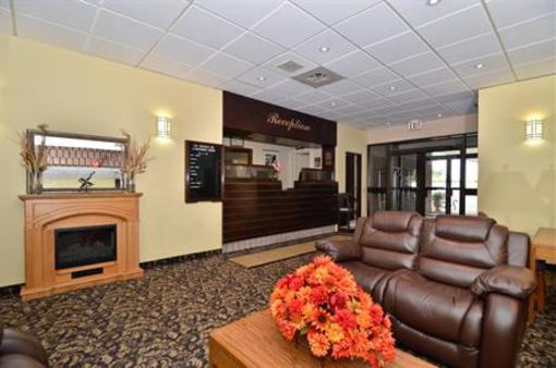 фото отеля BEST WESTERN Renfrew Inn & Conference Centre