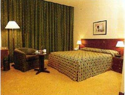 фото отеля Days Inn Hotel & Suites