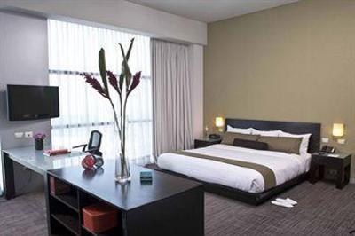 фото отеля Stadia Suites Santa Fe (Mexico)