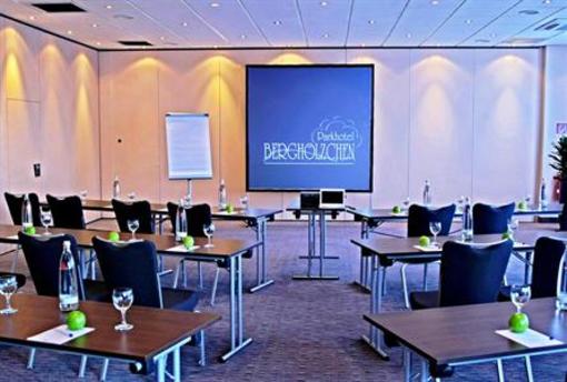 фото отеля Parkhotel Berghölzchen Hildesheim