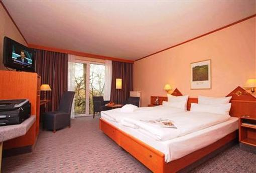 фото отеля Parkhotel Berghölzchen Hildesheim