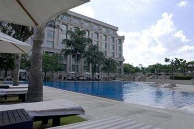 фото отеля The Grand New Delhi