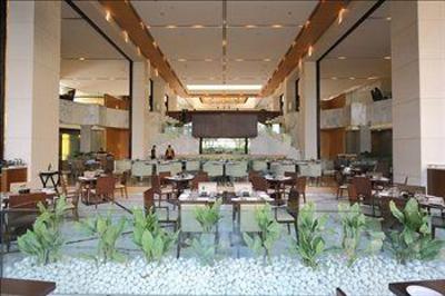 фото отеля The Grand New Delhi