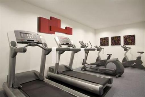 фото отеля Green Court Serviced Apartment