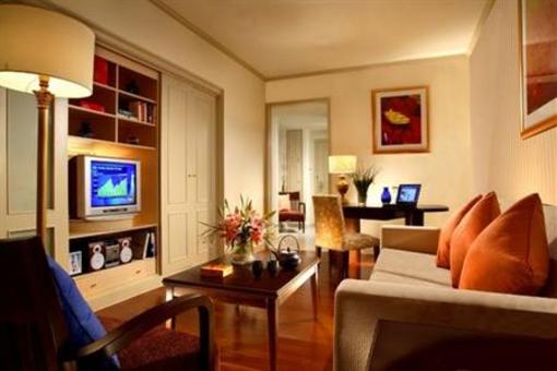 фото отеля Green Court Serviced Apartment