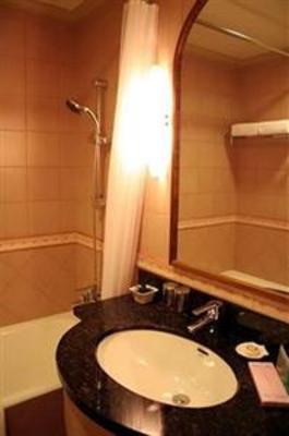фото отеля Green Court Serviced Apartment
