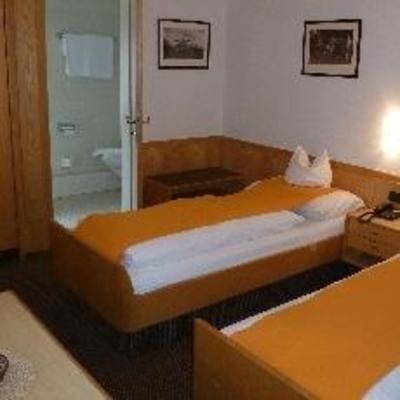 фото отеля Landhaus Luise Fly in & sleep