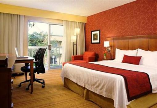 фото отеля Courtyard Hotel San Mateo Foster City