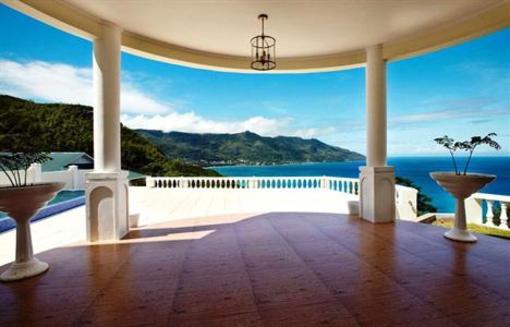 фото отеля Petit Amour Villa