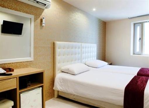 фото отеля Hotel Cozy Myeongdong