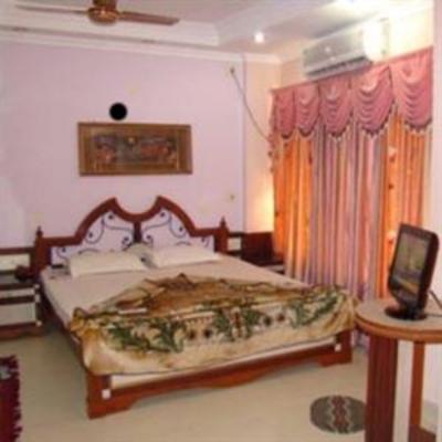 фото отеля Hotel Parbati International