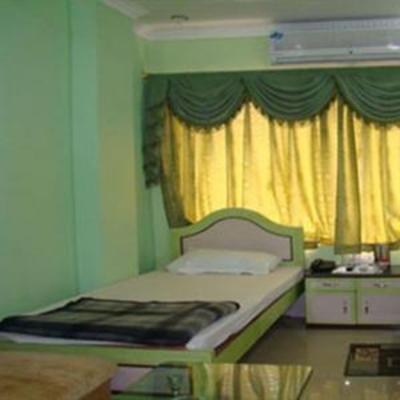 фото отеля Hotel Parbati International