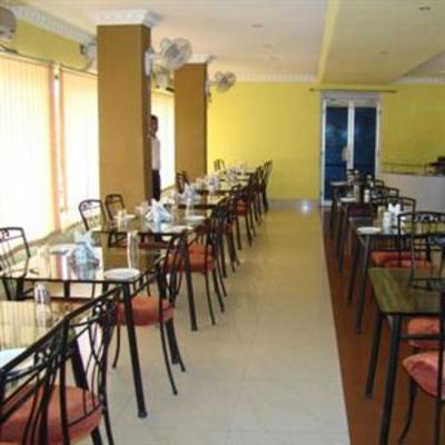 фото отеля Hotel Parbati International