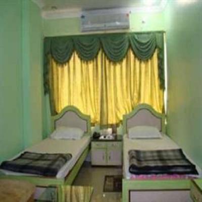 фото отеля Hotel Parbati International