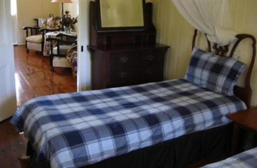 фото отеля Mt Barney Lodge Country Retreat