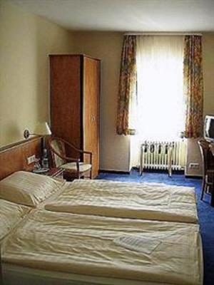 фото отеля Landhotel Niederthaler Hof Schlossbockelheim