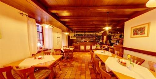 фото отеля Landhotel Niederthaler Hof Schlossbockelheim