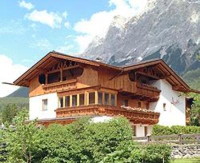 фото отеля Haus Alpenblick Ehrwald