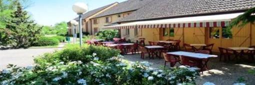 фото отеля Brit Hotel du Lac - Bourges Sud