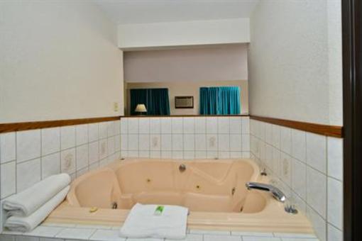 фото отеля Americas Best Value Inn Clearwater