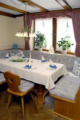 фото отеля Gasthaus zum Hirschen