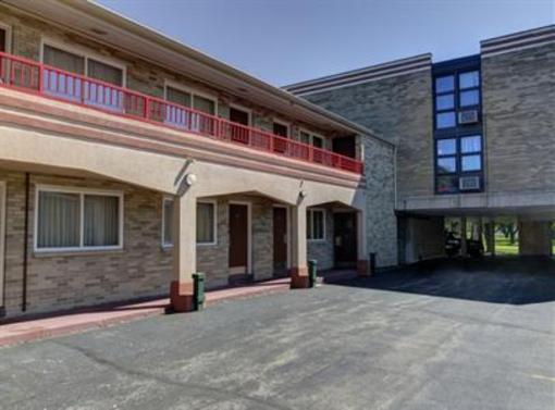 фото отеля America's Best Value Inn - Barrington