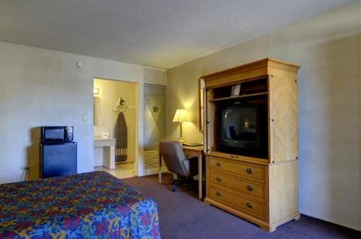 фото отеля America's Best Value Inn - Barrington