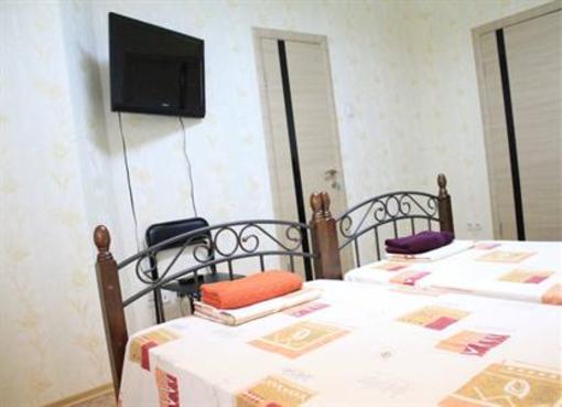 фото отеля Hostel Crown