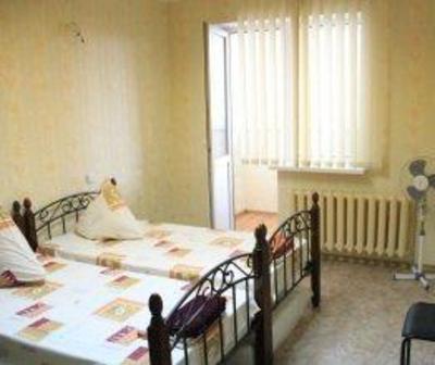 фото отеля Hostel Crown