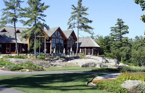 фото отеля Delta Rocky Crest Resort
