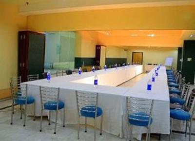 фото отеля Hotel Clark Heights