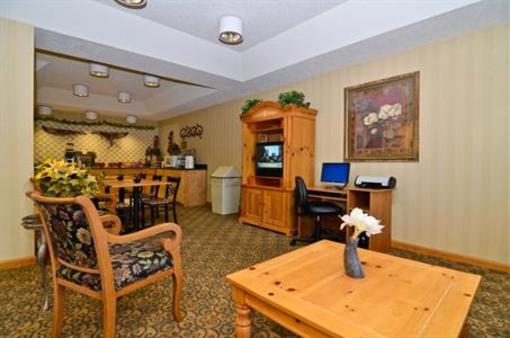 фото отеля Best Western Inn & Suites Hawkinsville