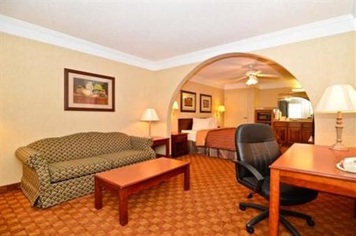 фото отеля Best Western Inn & Suites Hawkinsville