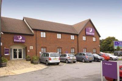 фото отеля Premier Inn Manchester Trafford Centre North Urmston