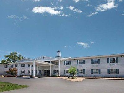 фото отеля Comfort Inn Beacon Marina