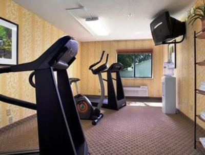 фото отеля Baymont Inn & Suites Waterloo